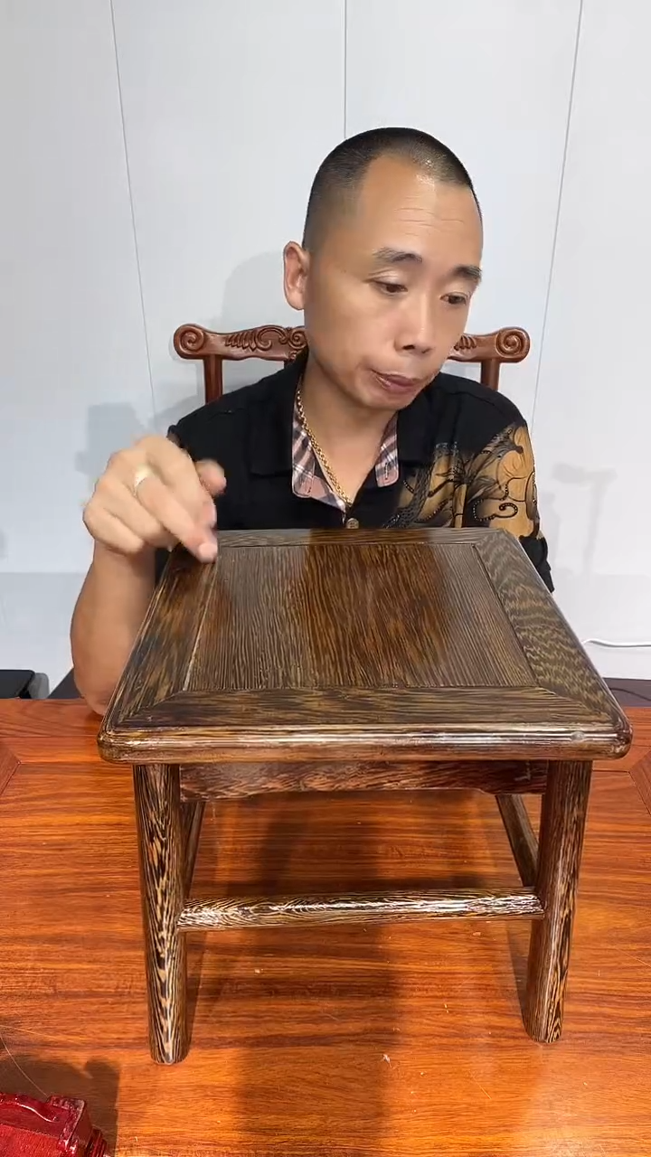 木鸡翅木正方板凳28*28*26