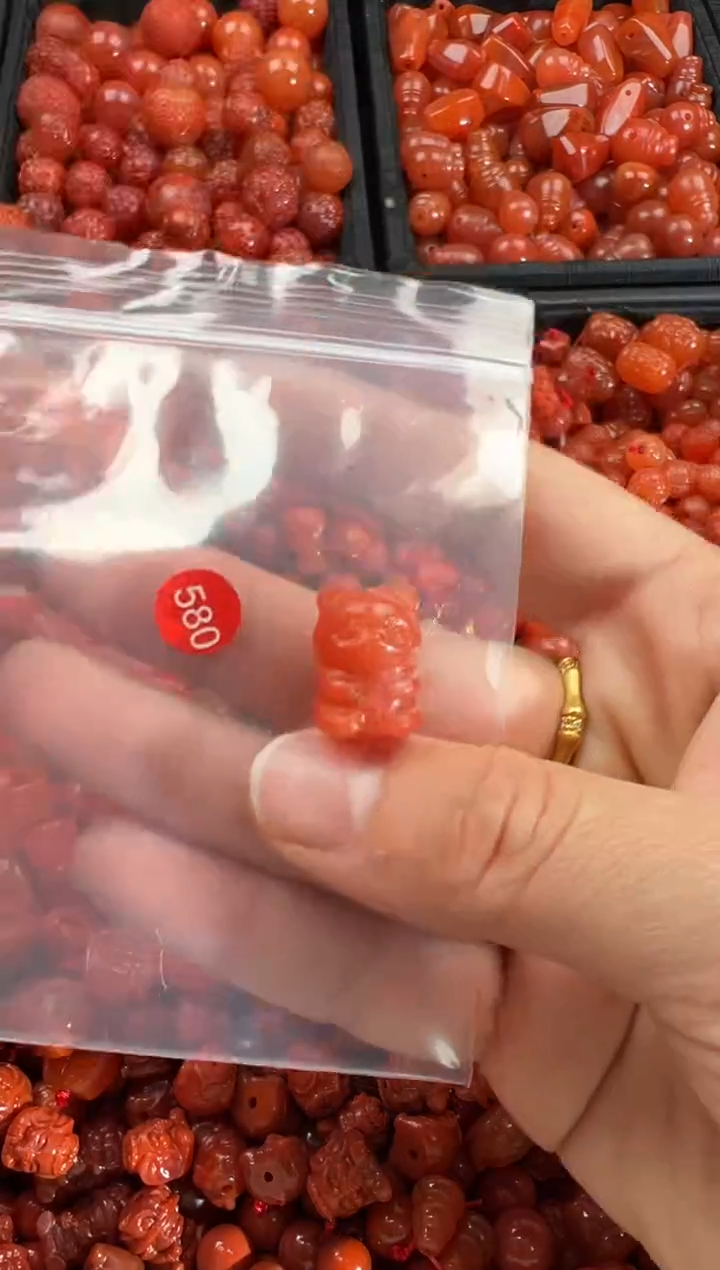 【闪购商品】南红玛瑙颈饰未镶嵌1