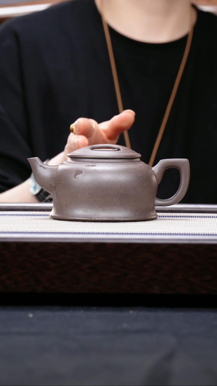 【闪购商品】紫砂茶壶大水潭天青 牛盖金钟