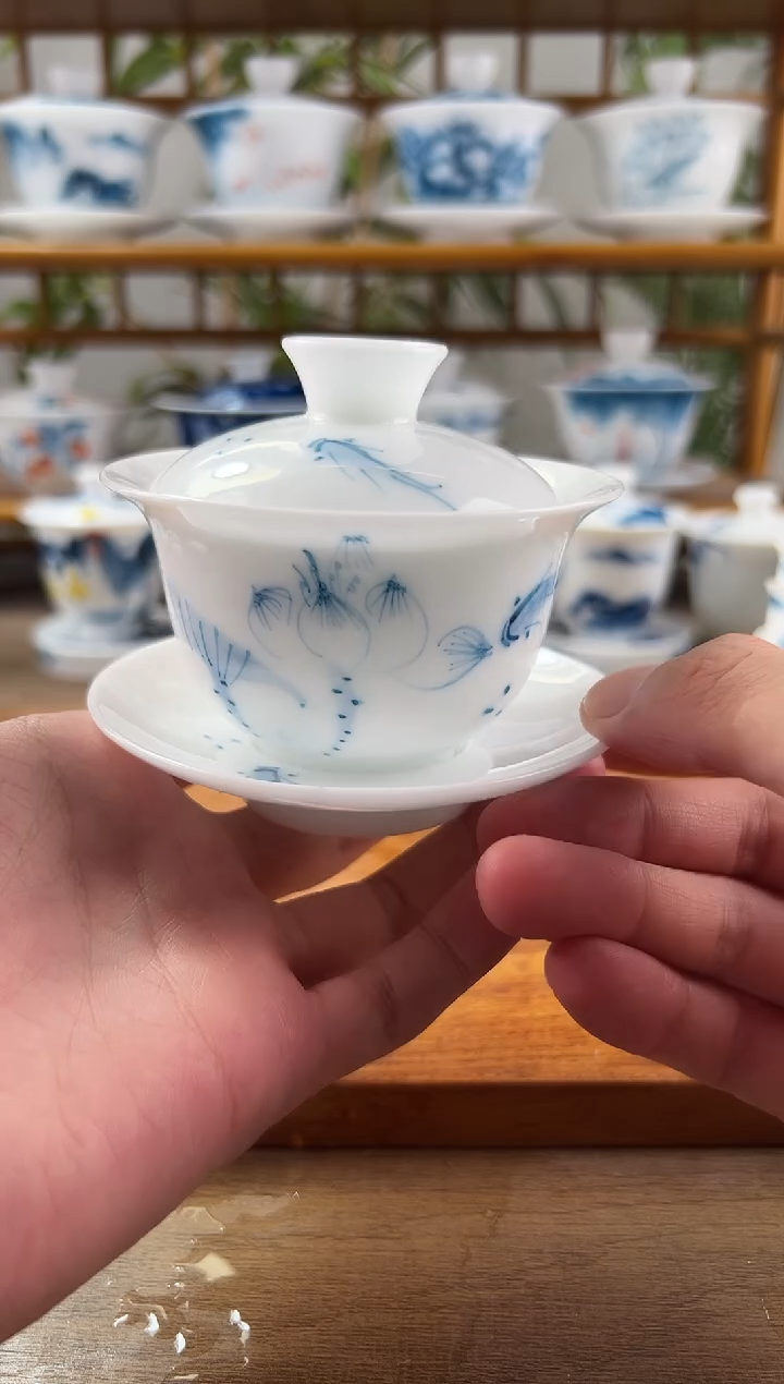 微瑕高冰荷花鱼聚130ml三才盖碗