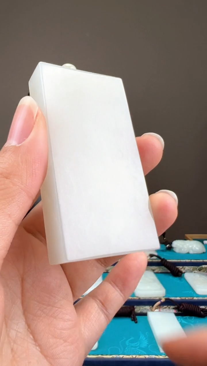 【闪购商品】和田玉颈饰未镶嵌1