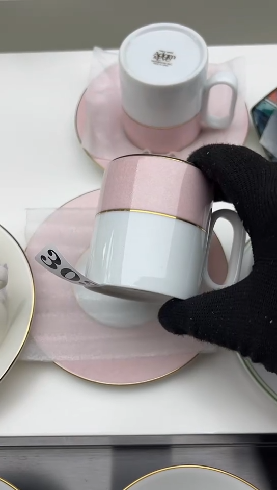 【闪购商品】单出中古回流瓷器好看，谨慎参拍