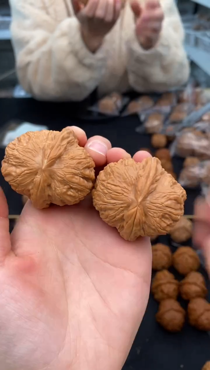 【闪购商品】文玩核桃把件元宝43-t264