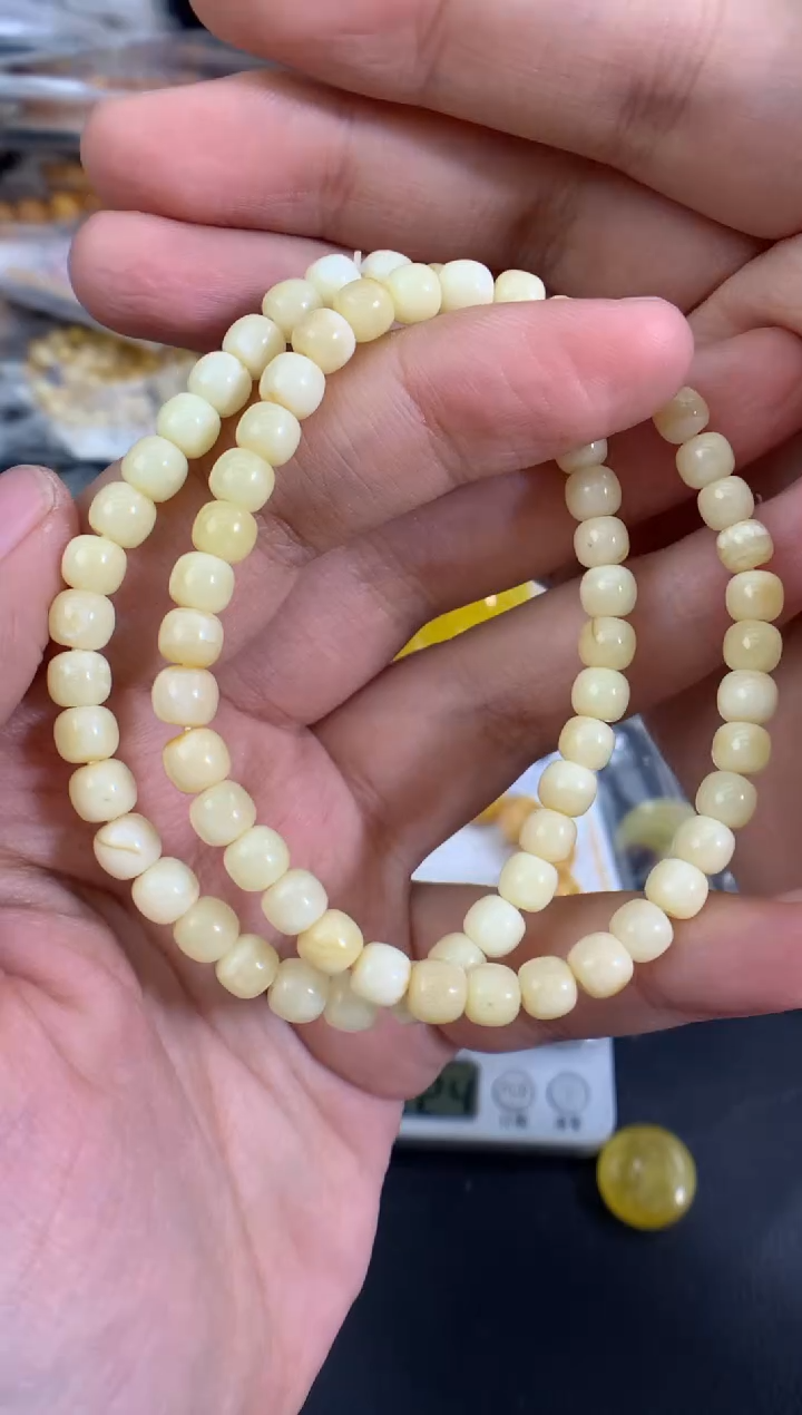 蜜蜡未镶嵌珠宝奇石多样性发一件