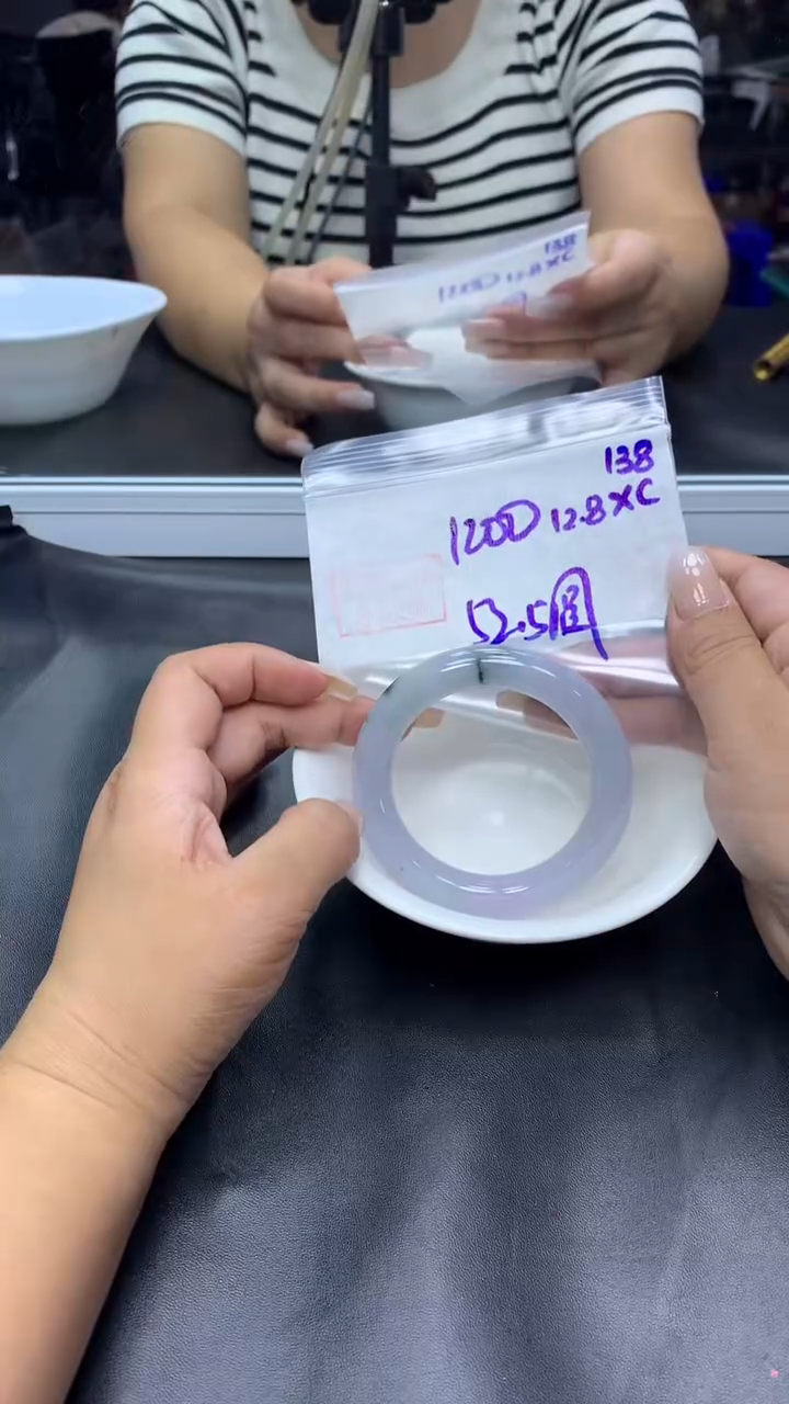 未镶嵌定制翡翠138手镯52.5圆+1200元+拍一发一