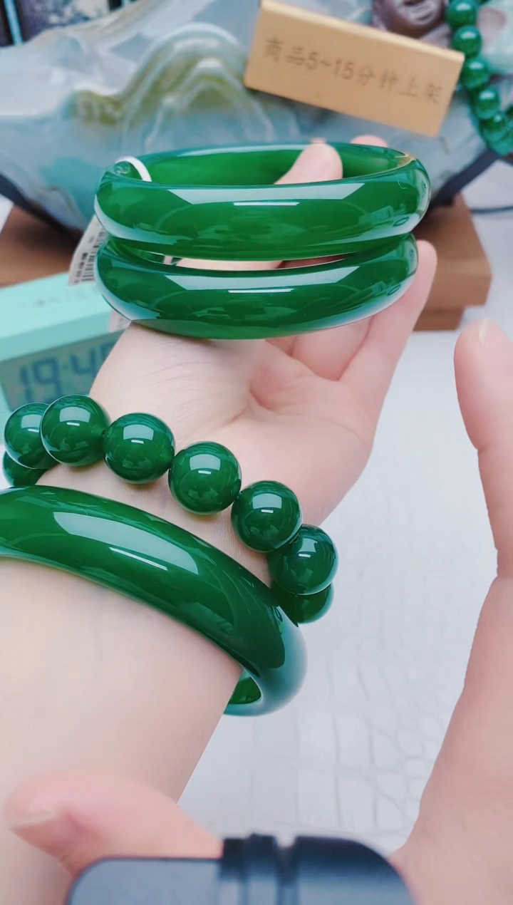 【闪购商品】玛瑙/玉髓手镯未镶嵌玛瑙手镯