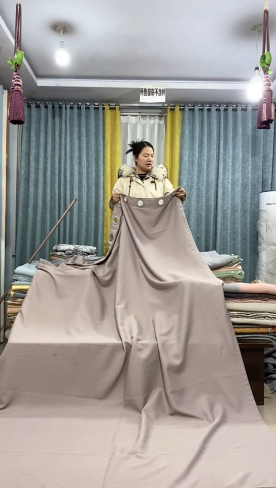 布成品窗帘    2