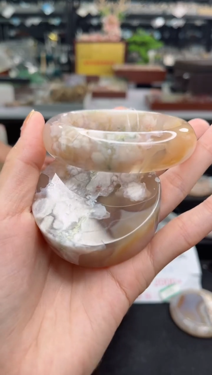 【闪购商品】石英质玉手镯未镶嵌58圈口（赠品镯心）3571244