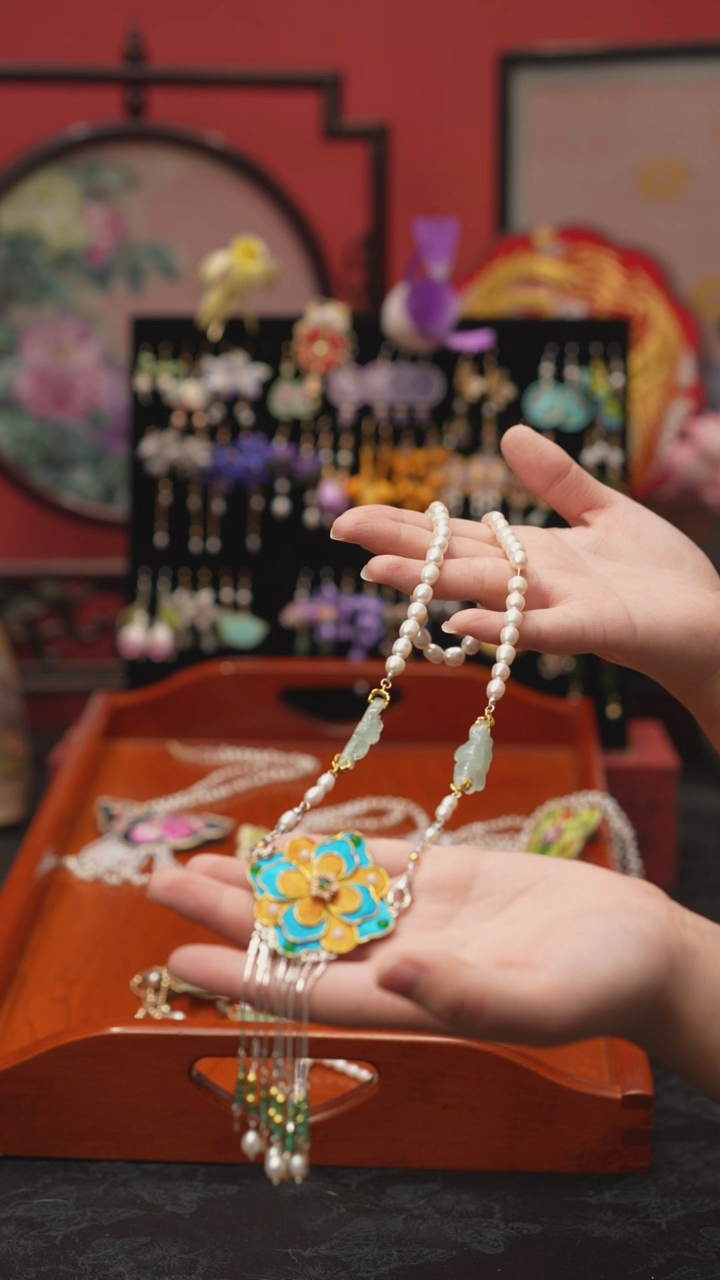 刺绣赋*月非遗绒花手工饰品