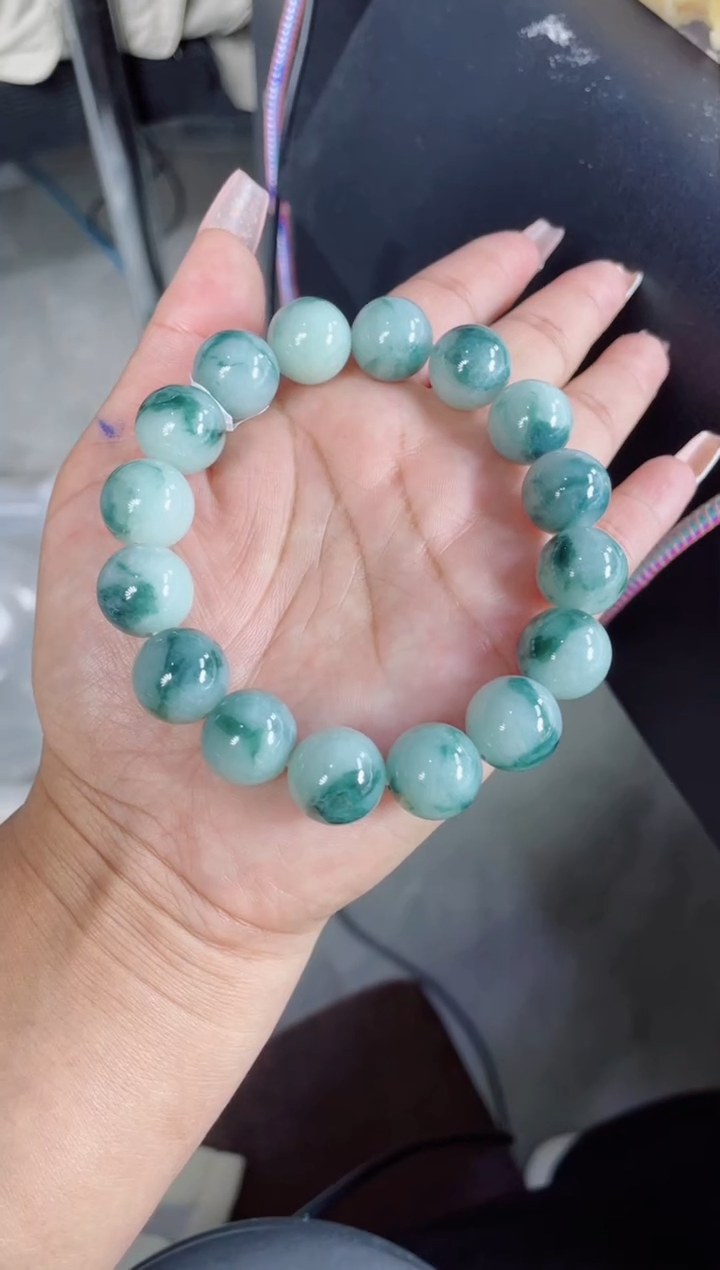 定制翡翠未镶嵌珠串
