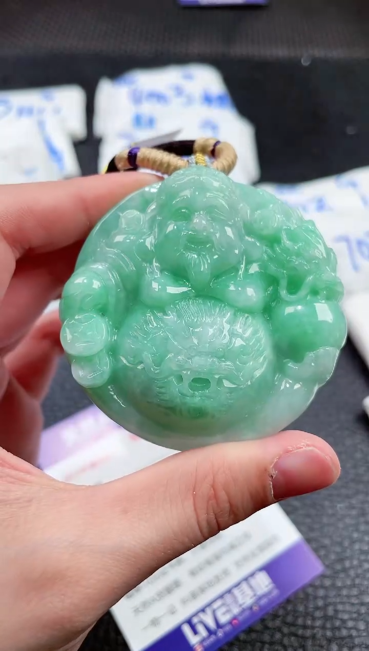 【闪购商品】翡翠未镶嵌颈饰00002024