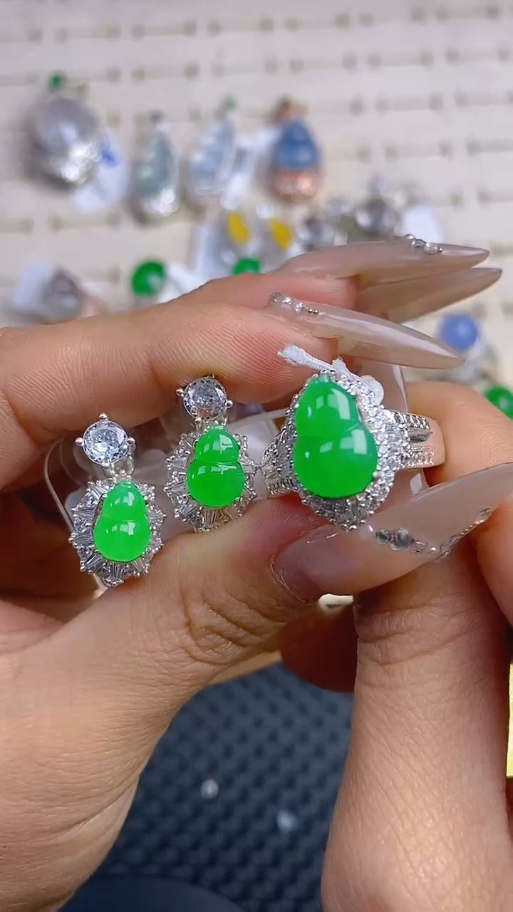【闪购商品】定制翡翠未镶嵌天然A货翡翠84