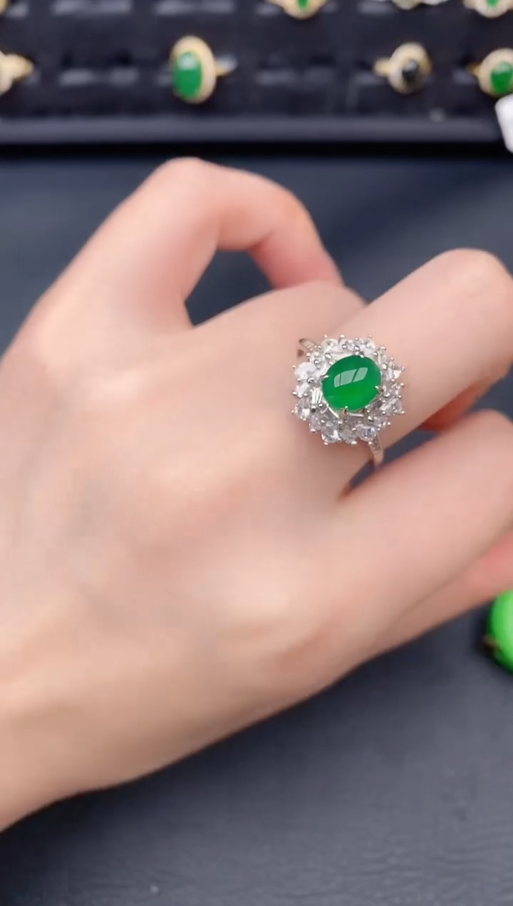 银S925镶嵌戒指翡翠天然a货翡翠300