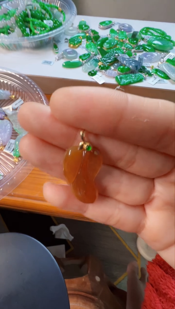 【闪购商品】翡翠吊坠(不含链)18K金镶嵌4800