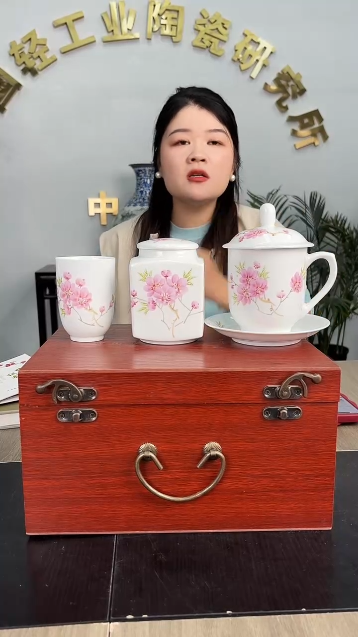 摆件瓷瓷博会&轻工业20