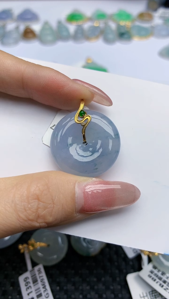 【闪购商品】翡翠挂件18K金镶嵌天然翡翠A货