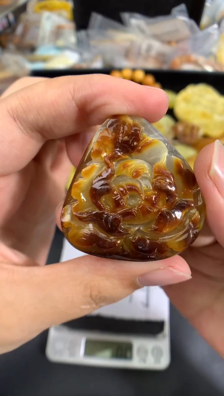 蜜蜡未镶嵌珠宝奇石1