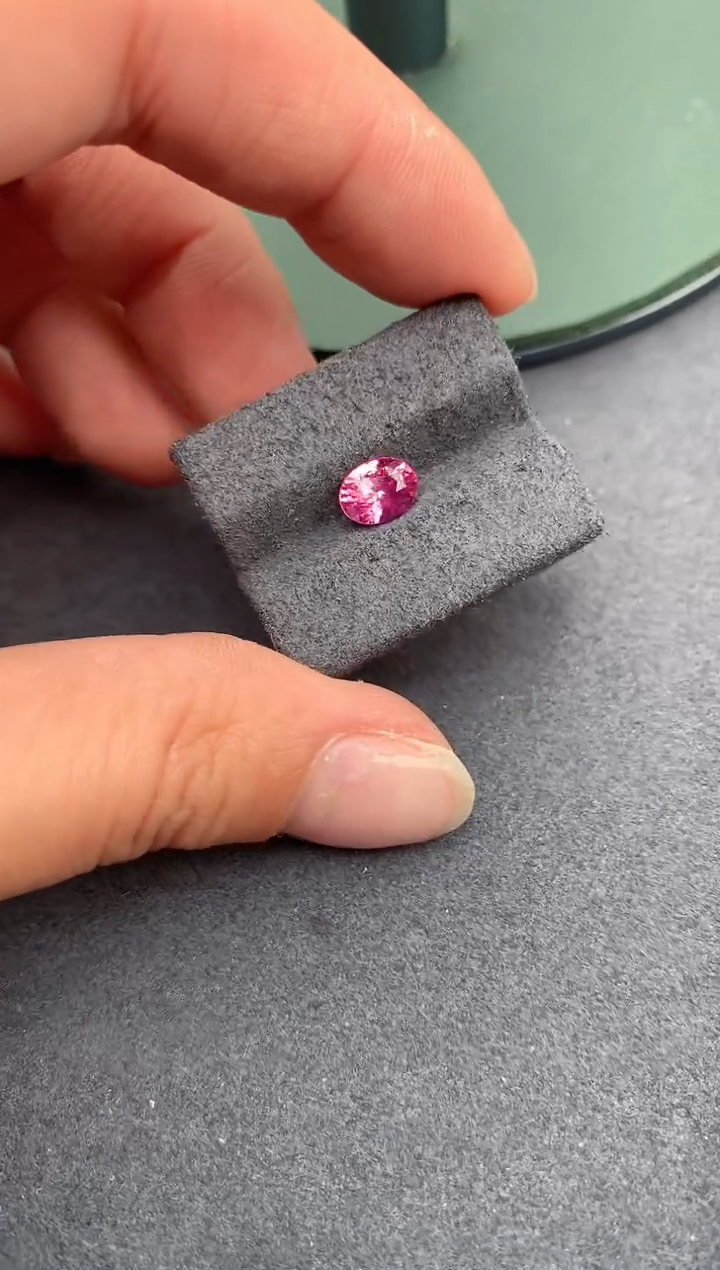 【闪购商品】尖晶石裸石未镶嵌1.1ct粉尖晶