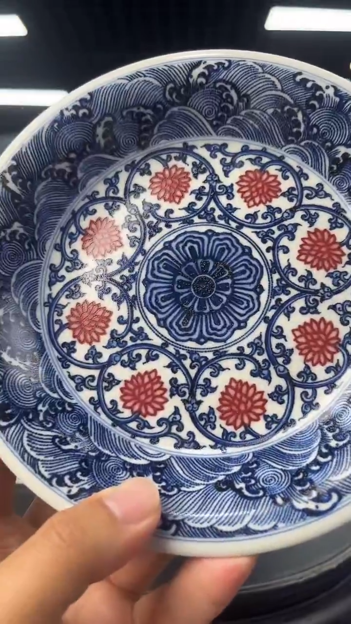摆件瓷景德镇陶瓷青花釉里红赏盘