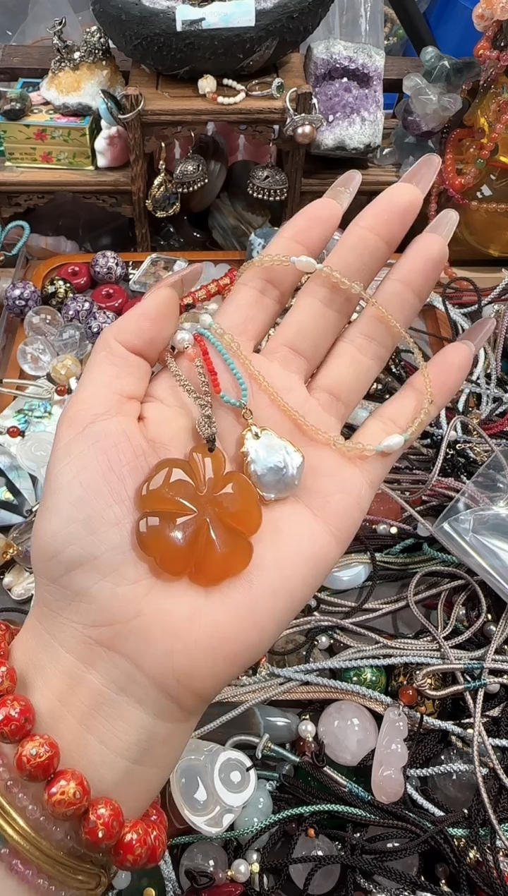 未镶嵌吊坠(赠链)玛瑙/玉髓丁*1254555