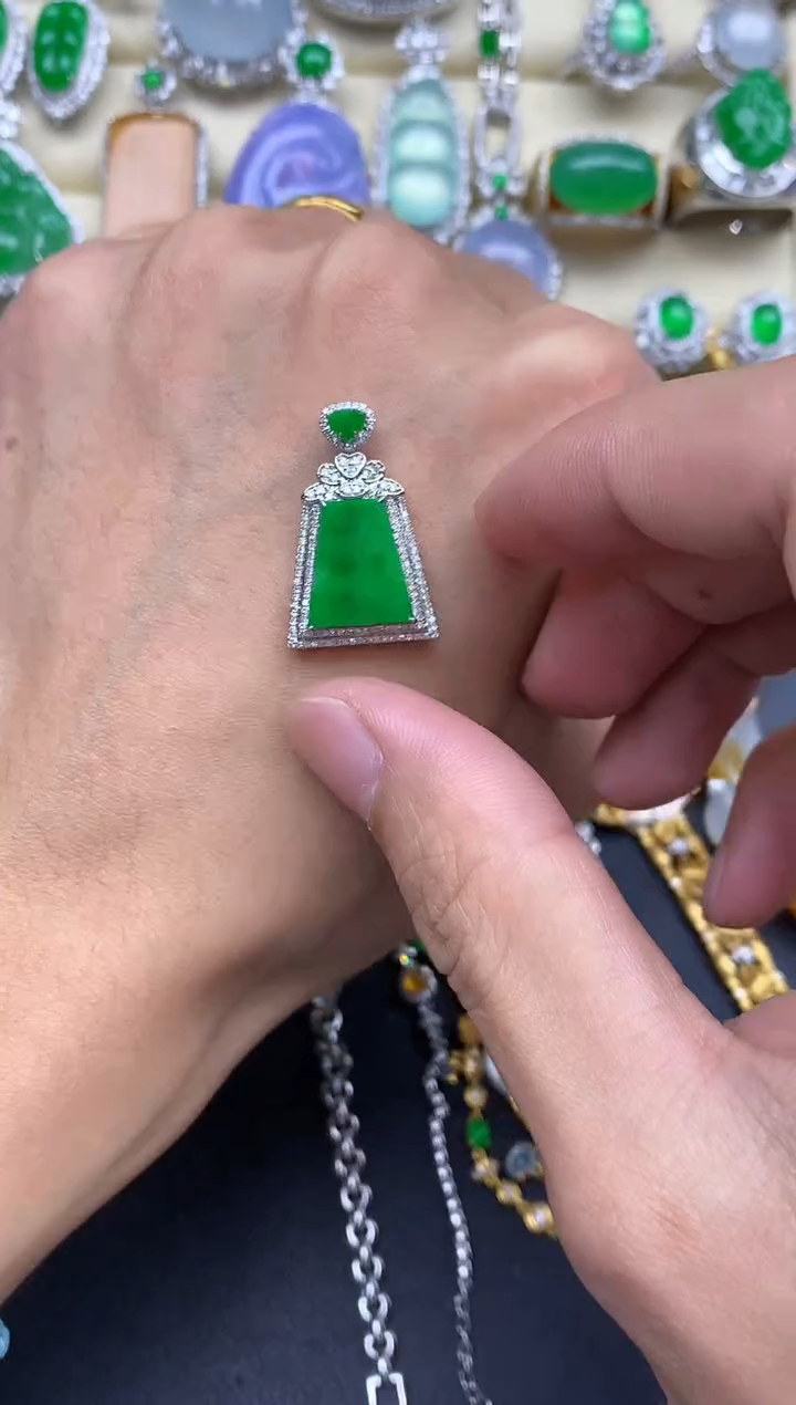 【闪购商品】翡翠颈饰18K金镶嵌293--中国好珍宝