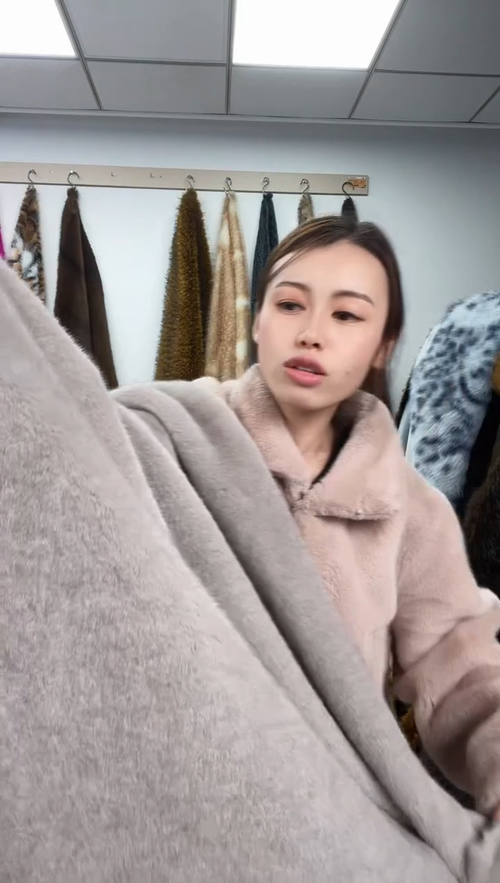 狐狸毛D190，尺寸1.8*1