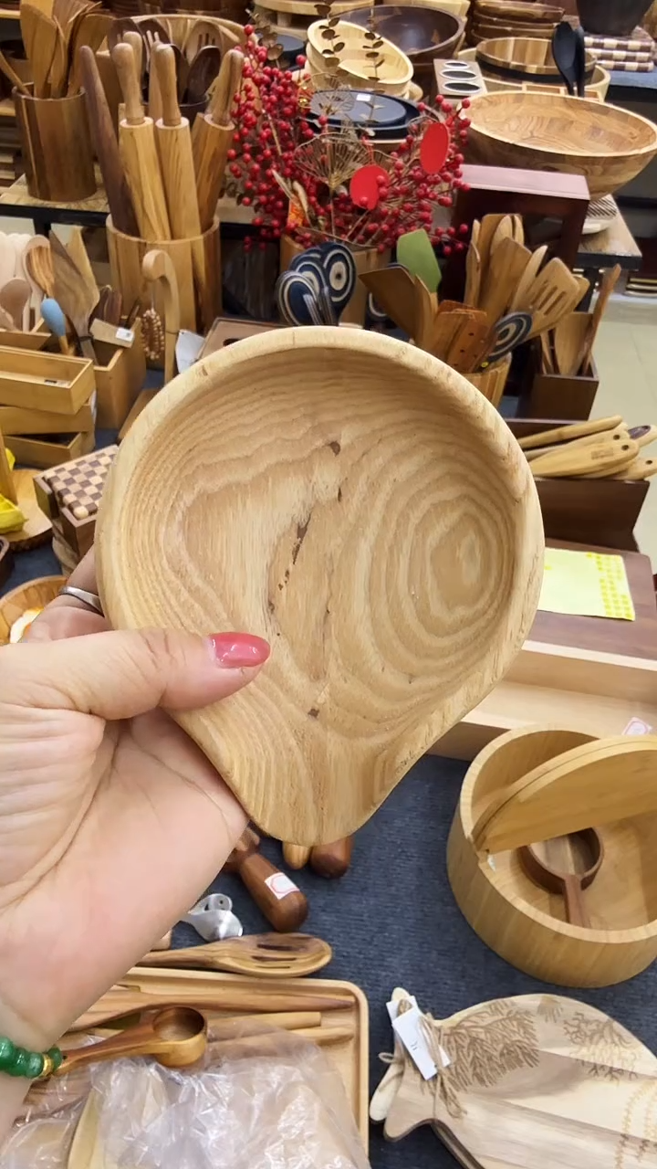 闪购木制品  白蜡木汤勺座有树结