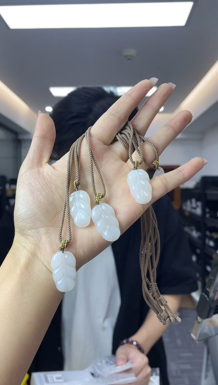 和田玉未镶嵌颈饰多样性一件发货