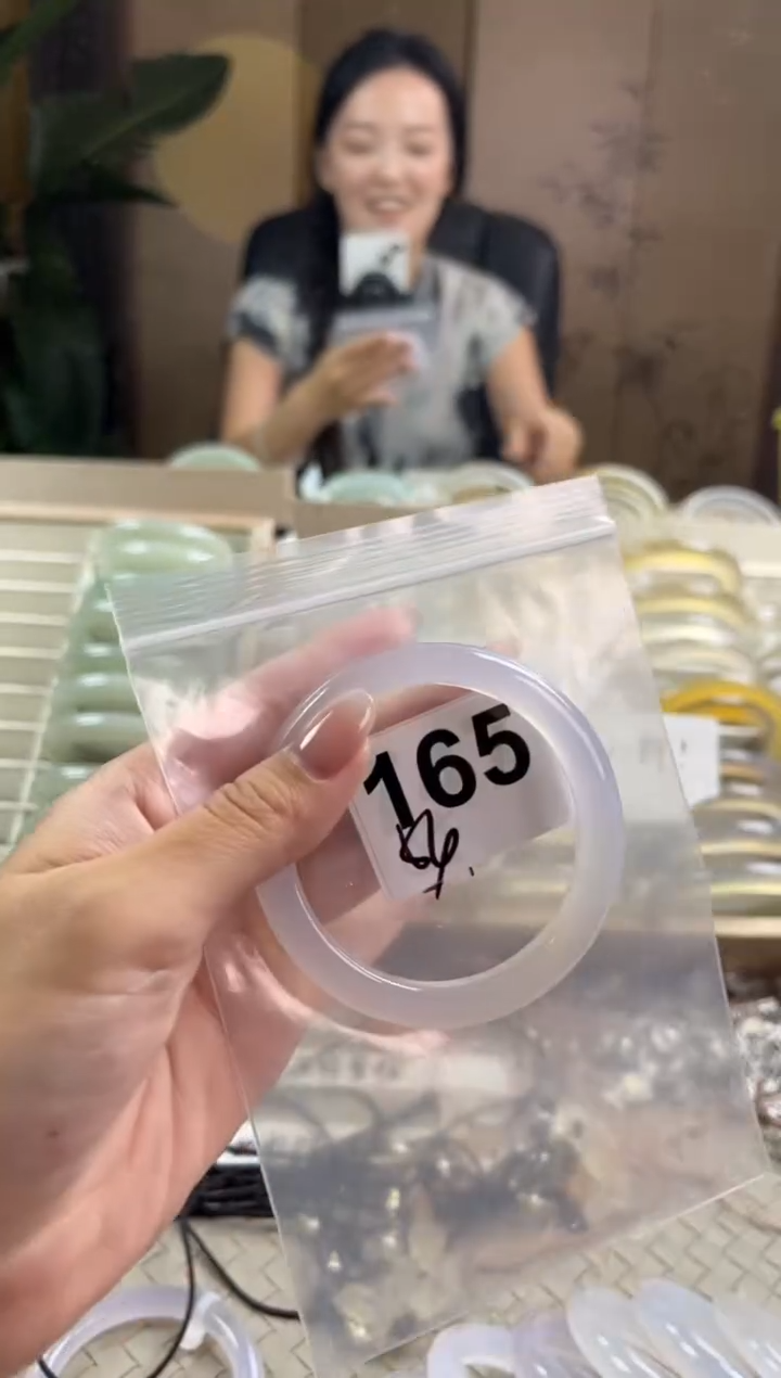 手镯玛瑙/玉髓未镶嵌165