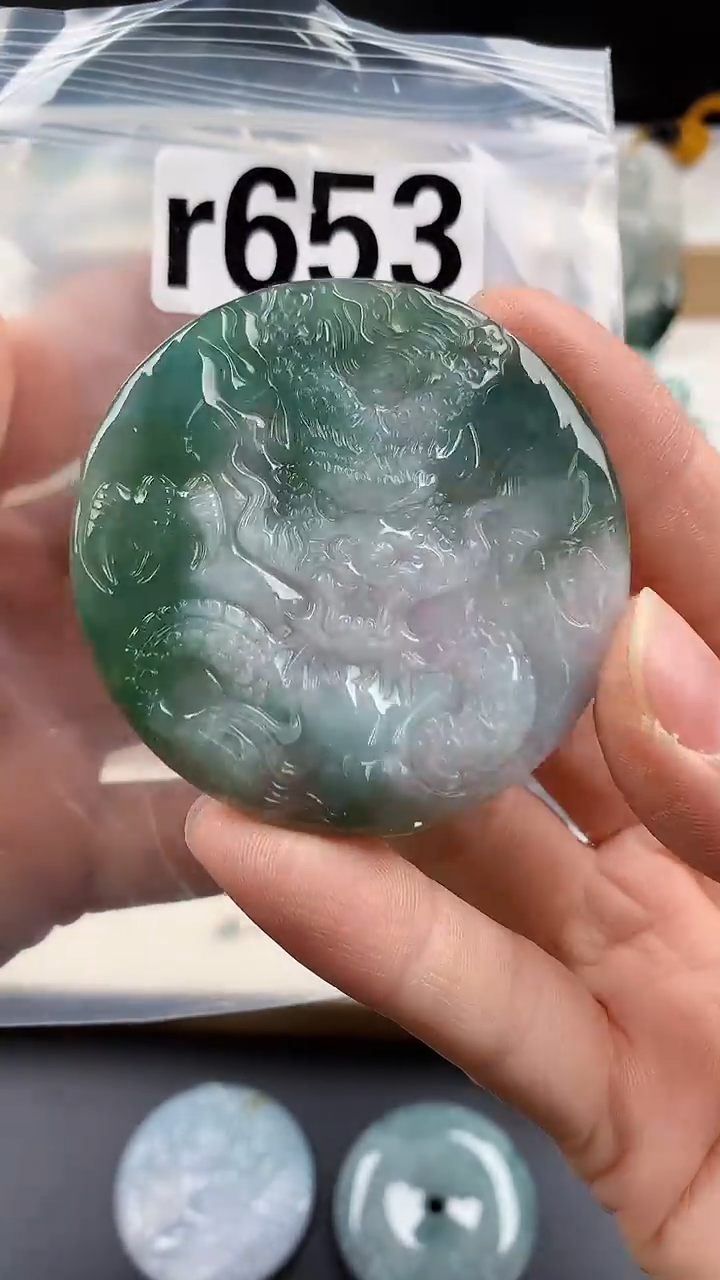 颈饰未镶嵌翡翠天然翡翠吊坠挂件