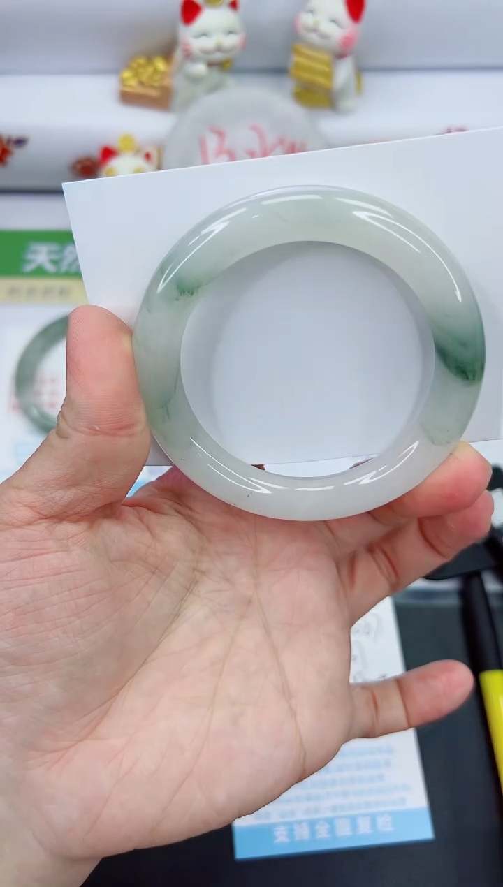 【闪购商品】石英质玉手镯未镶嵌1067-57