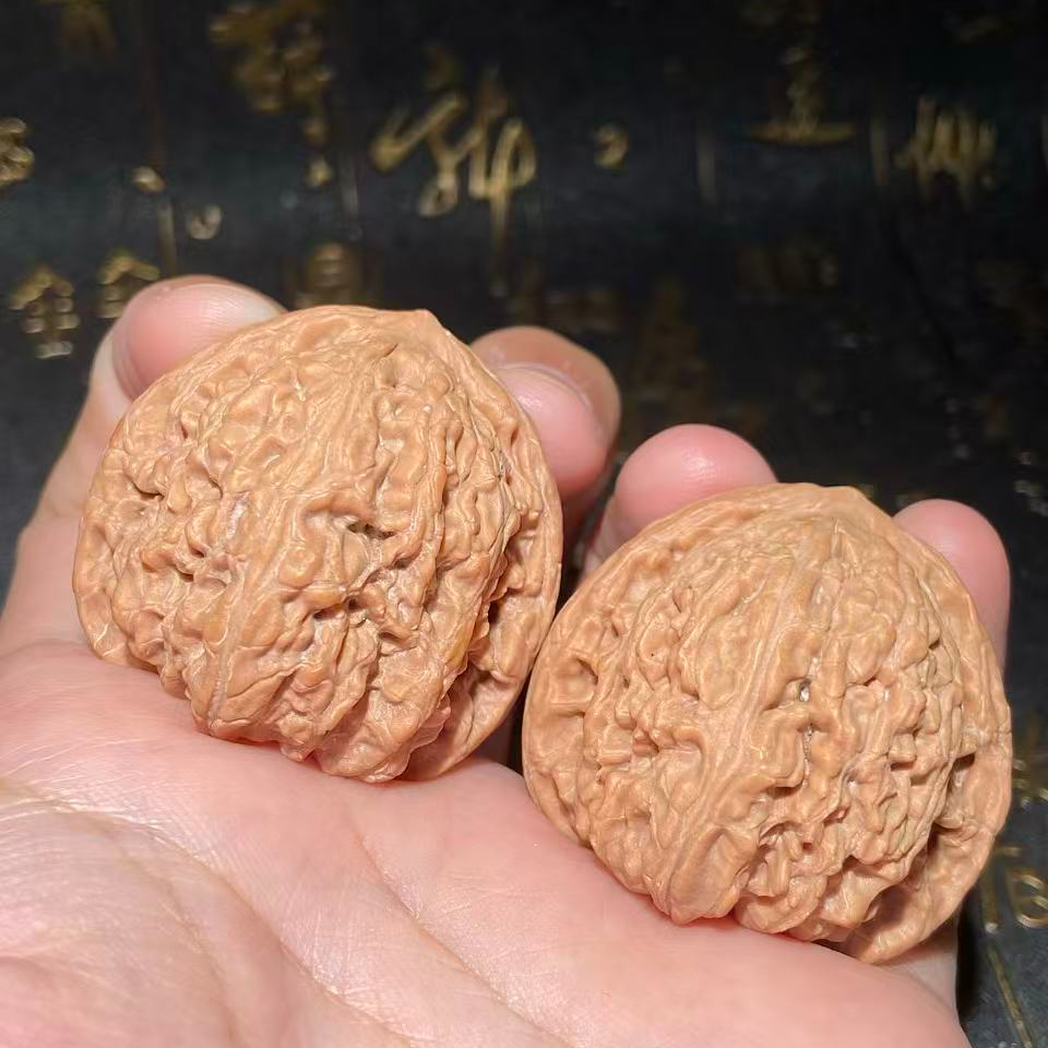 文玩核桃把件红宝石边36.5肚35高34