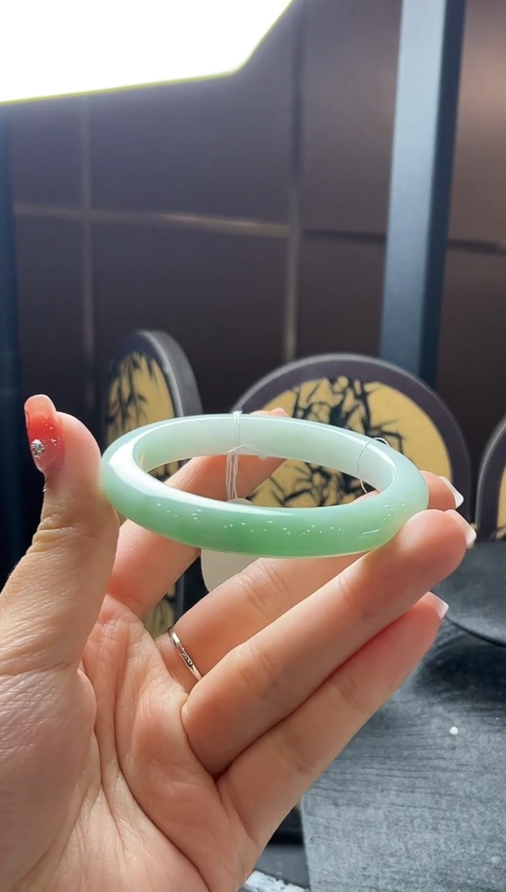 【闪购商品】翡翠手镯未镶嵌翡翠手镯（55）