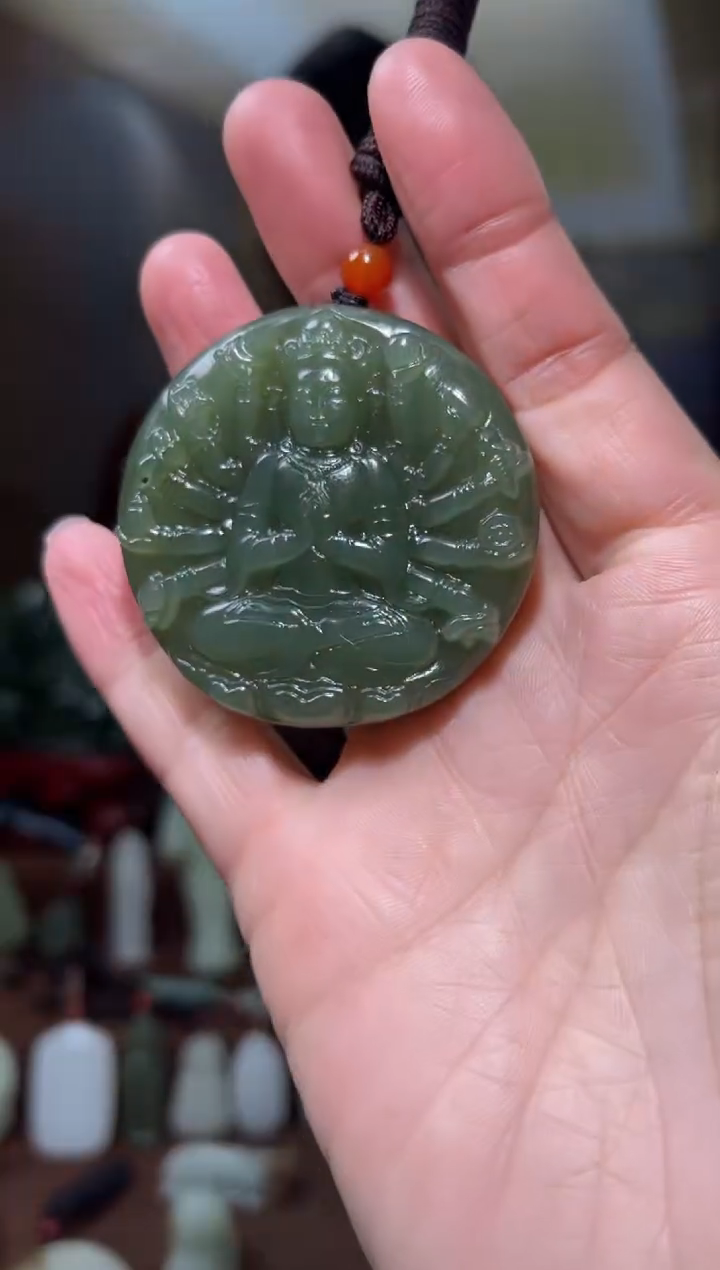 颈饰未镶嵌和田玉·