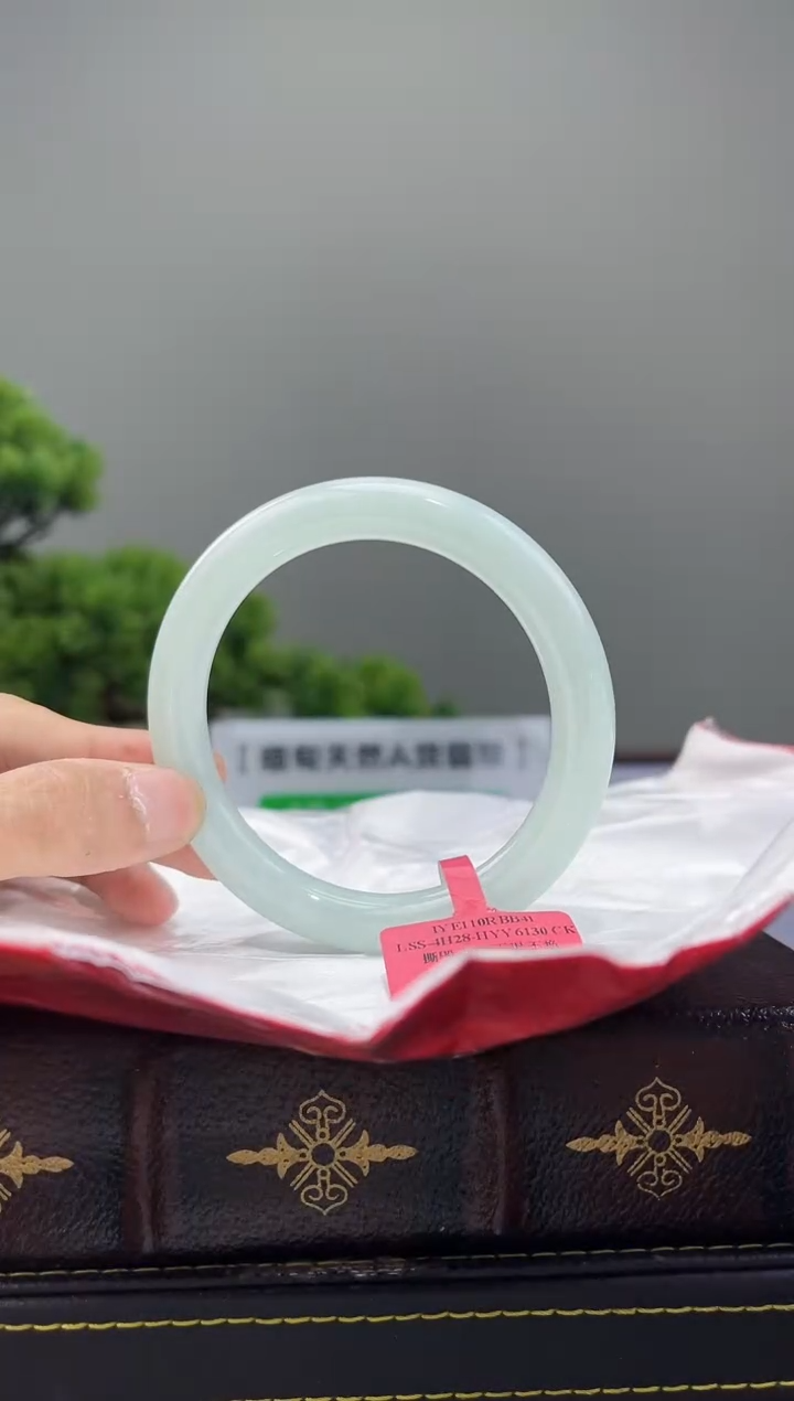 【闪购商品】翡翠手镯未镶嵌手镯4