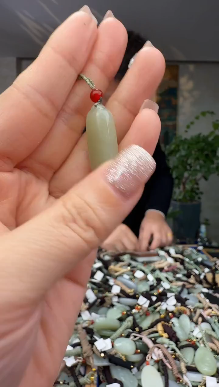 未镶嵌和田玉挂件拍一发一