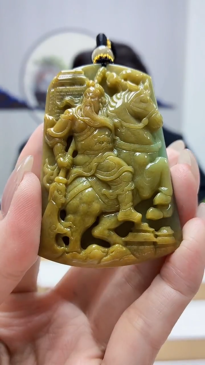 未镶嵌定制翡翠5060MM-毛货挂件90
