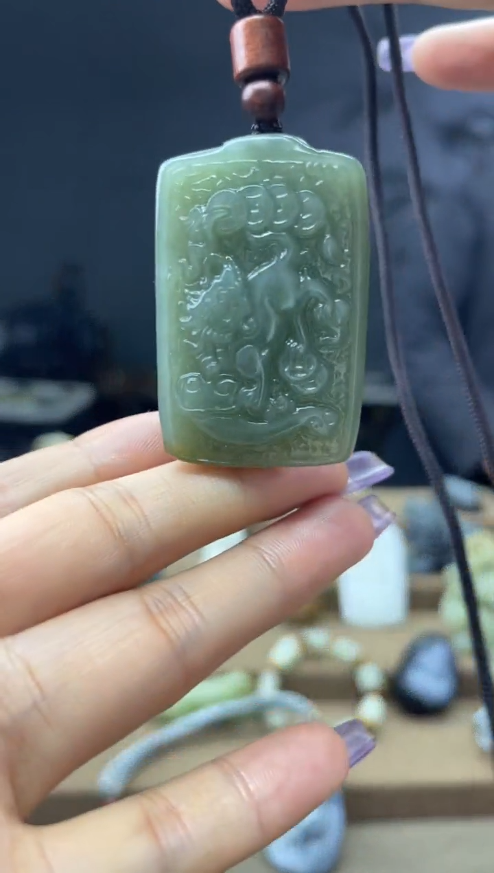 颈饰未镶嵌和田玉1