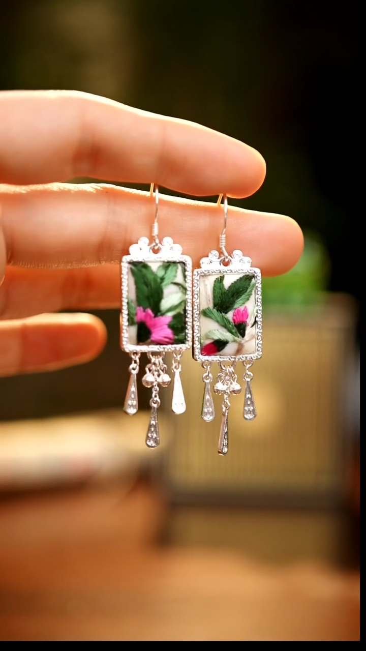 刺绣私人定制苗族手工Q219