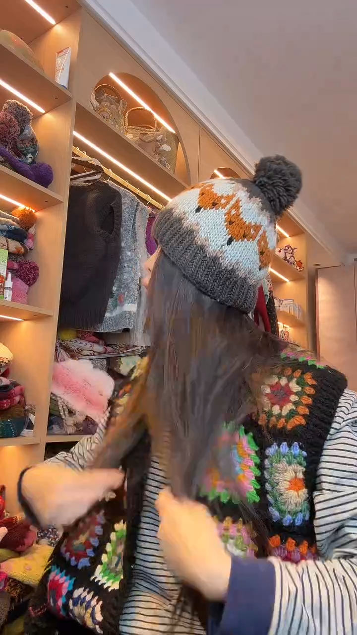 羊毛灰蓝狐狸帽  