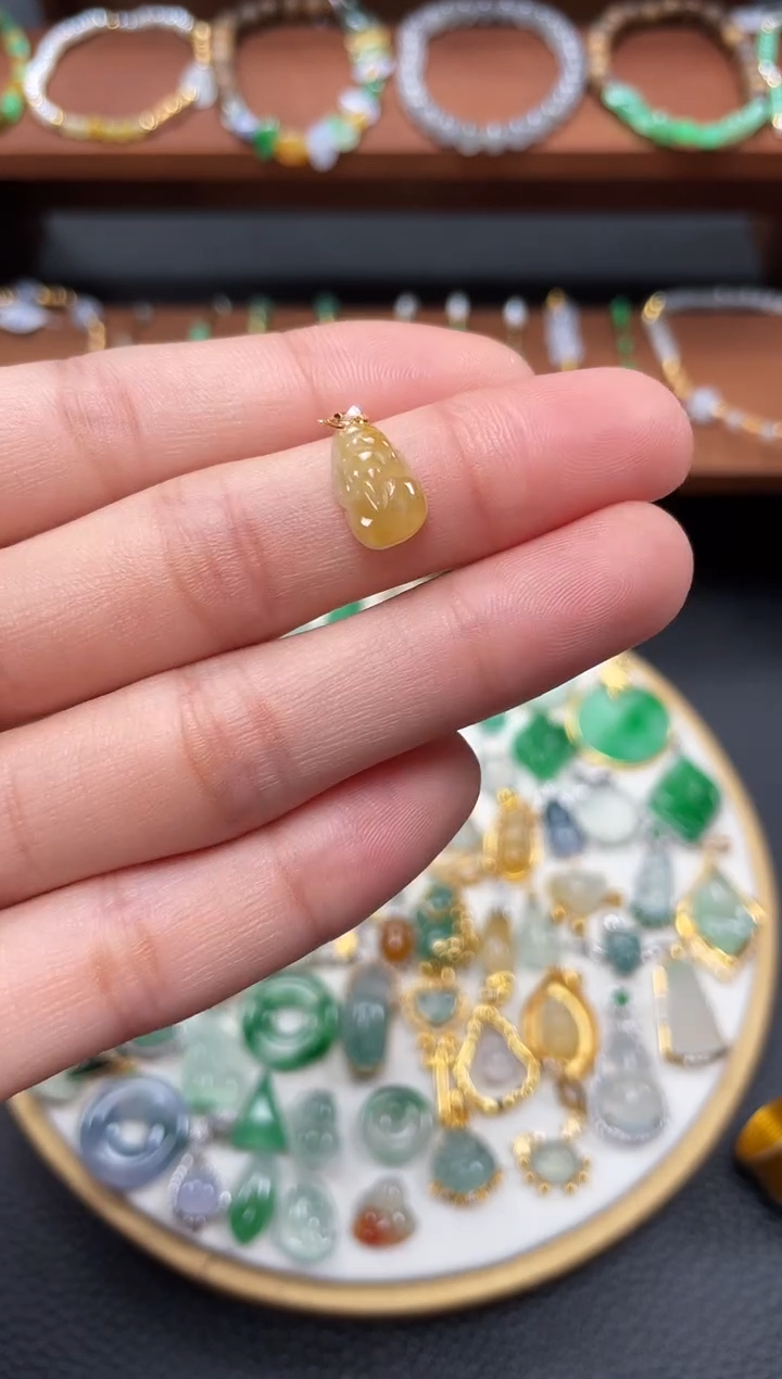 【闪购商品】翡翠吊坠(不含链)18K金镶嵌一个  JK723