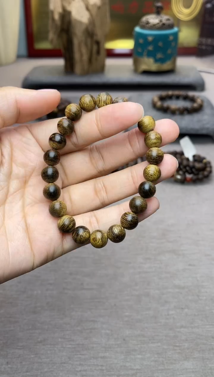 【闪购商品】沉香手串越南顺化紫棋留疤玉化料08沉水单圈