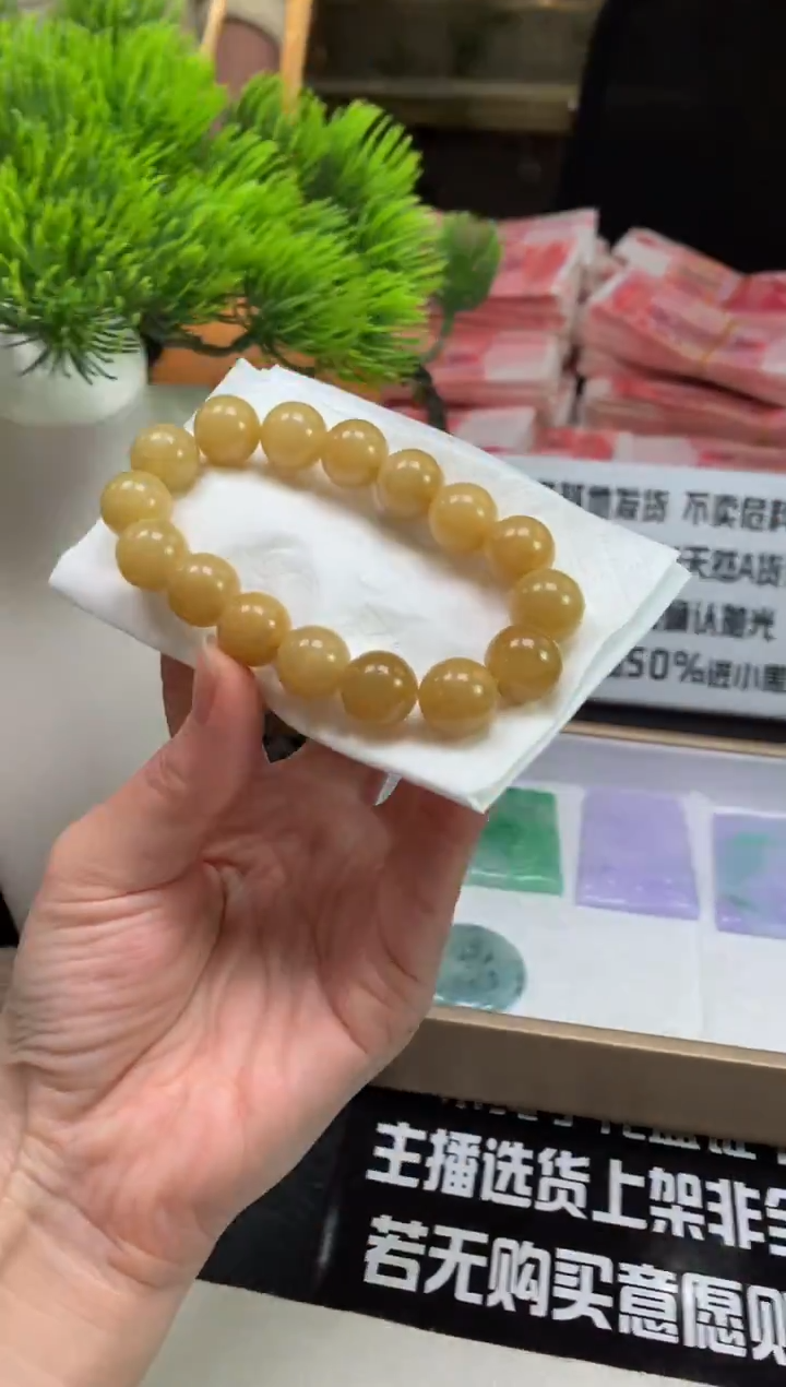 未镶嵌定制翡翠李**～---125324