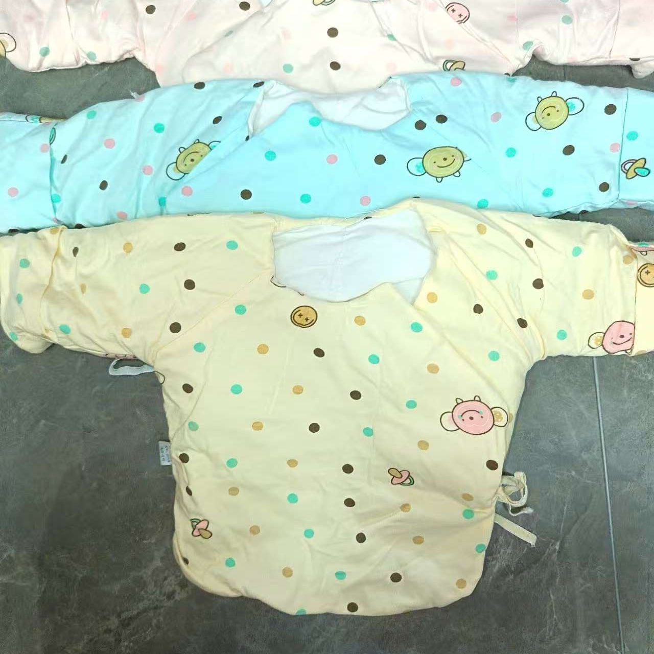 BBY婴儿半背衣长袖宝宝