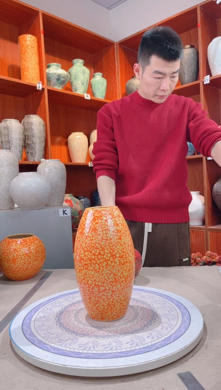 【闪购商品】瓶心想事橙 中号 陶瓷花瓶 无花