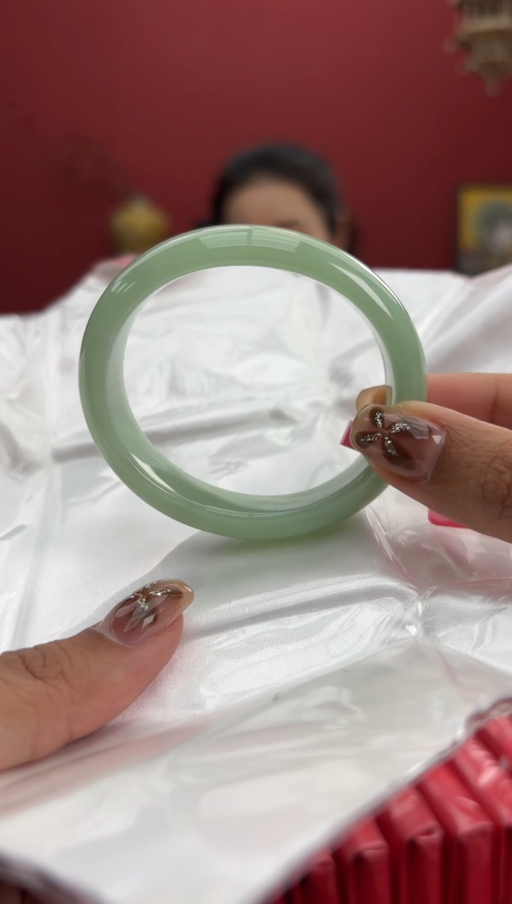 【闪购商品】翡翠手镯（贵妃镯）未镶嵌4手镯