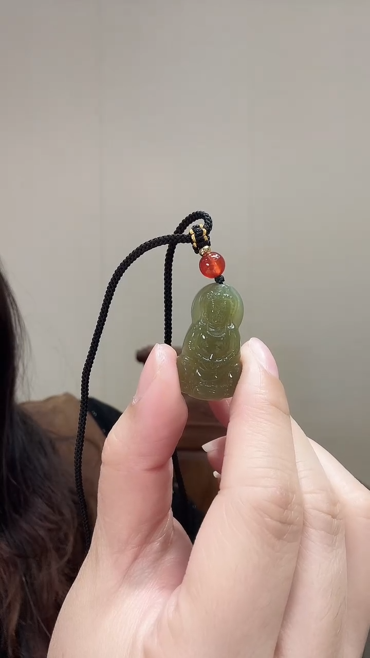 颈饰未镶嵌和田玉青黄口观音吊坠29*18mm