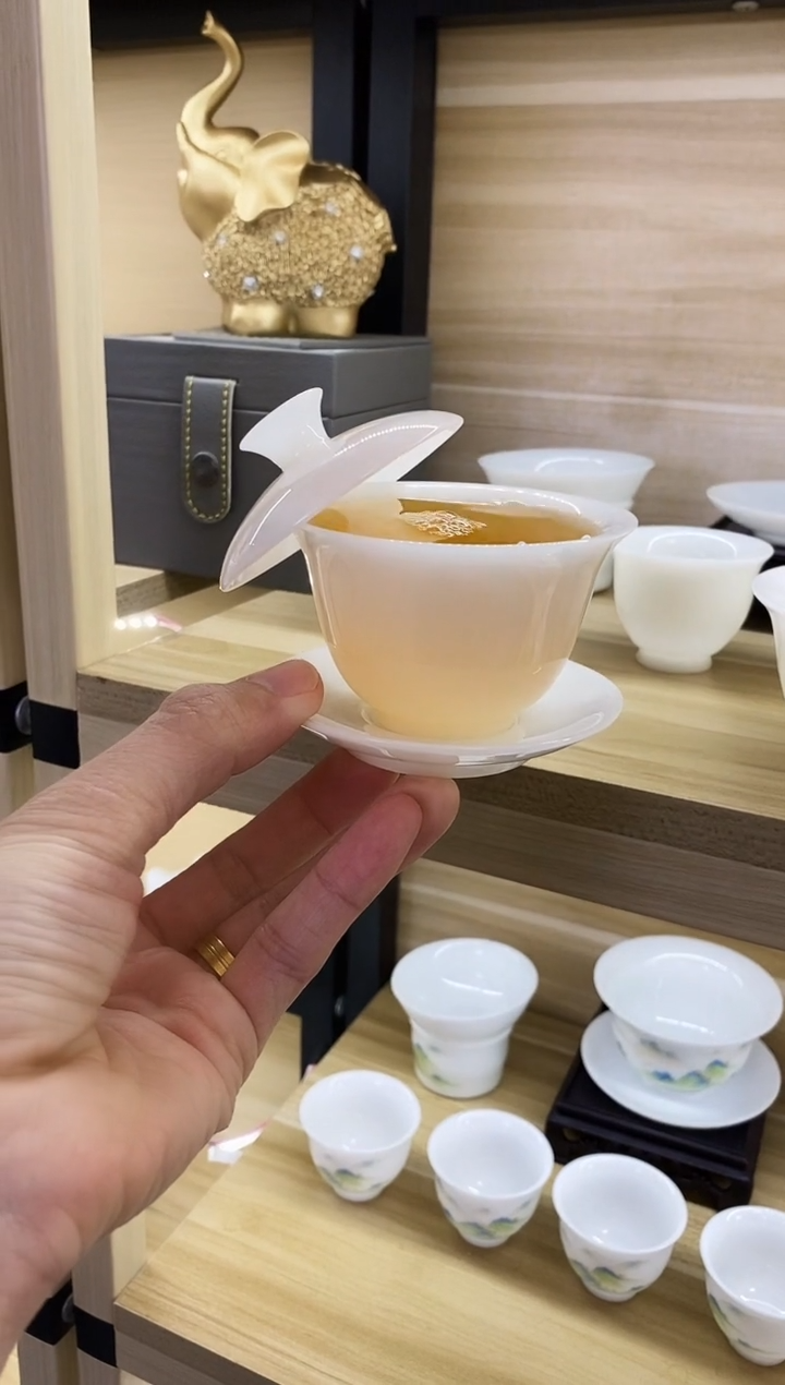 【闪购商品】皙白玉泥120毫升盖碗