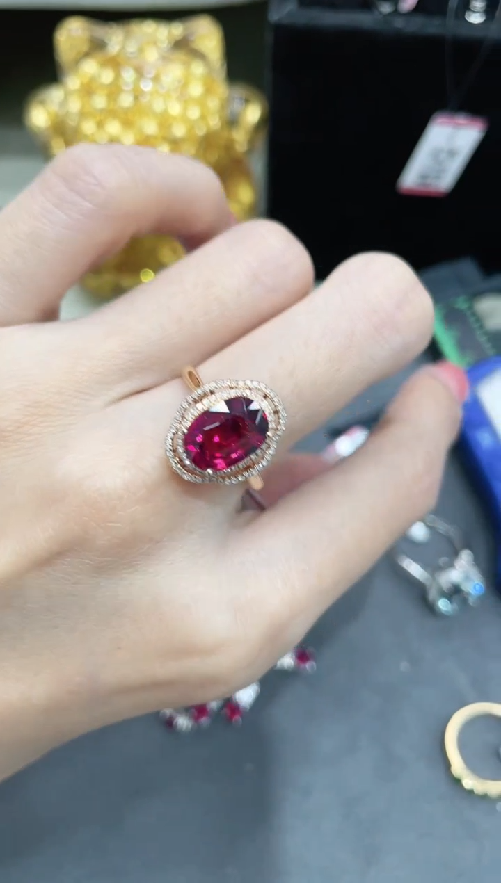 【闪购商品】戒指18K金镶嵌碧玺·