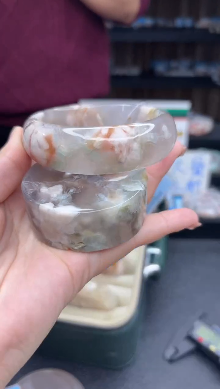 【闪购商品】石英质玉手镯未镶嵌893（60圈赠送镯心）